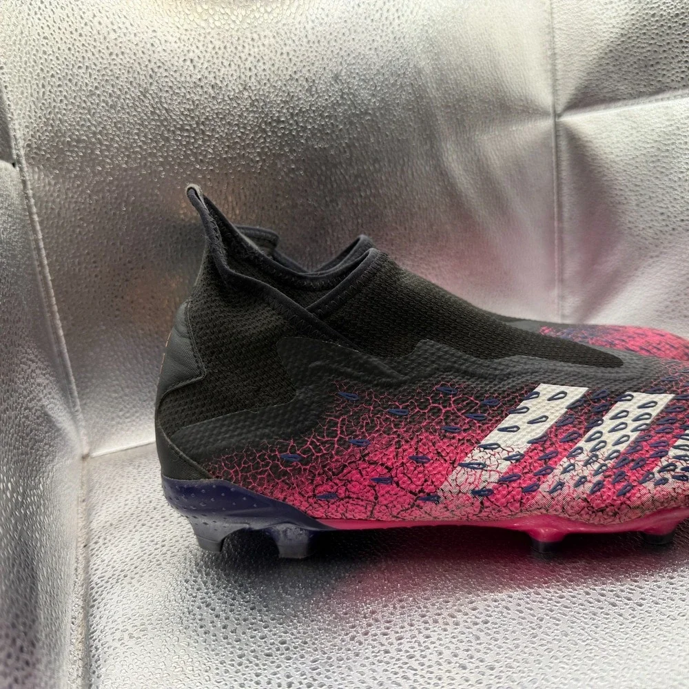 Size 11.5 Adidas Predator‎ Freak.3 FG Demonscale Pink Mens Soccer Cleats FW7512